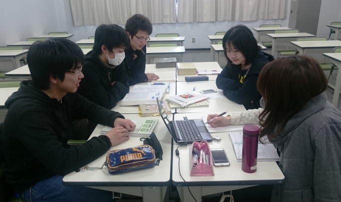 学生プレゼンテーションのテーマ検討会 Vol 1 海外研修に向けて 大阪ハイテクノロジー専門学校